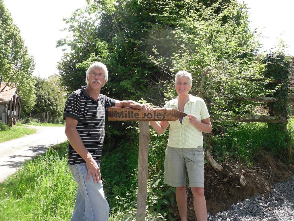 Mille Joies Lägenhet Saint-Pardoux-Corbier Exteriör bild