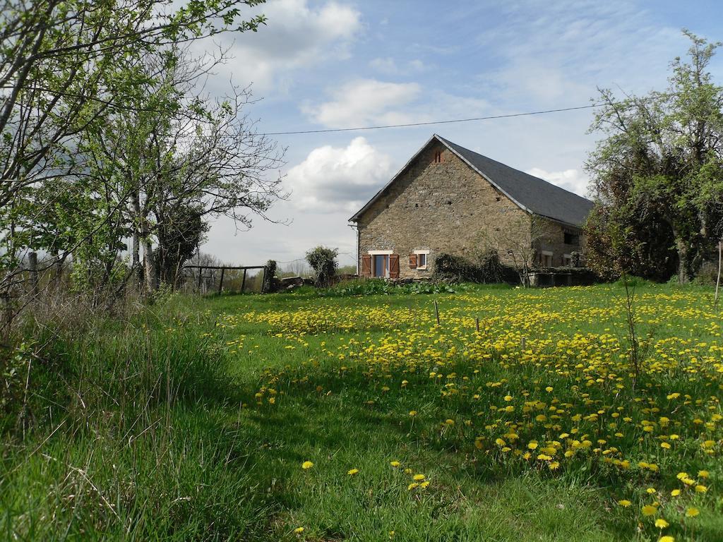 Mille Joies Lägenhet Saint-Pardoux-Corbier Exteriör bild
